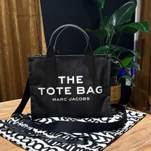 Marc Jacobs Black Tote Bag Canvas (Medium)